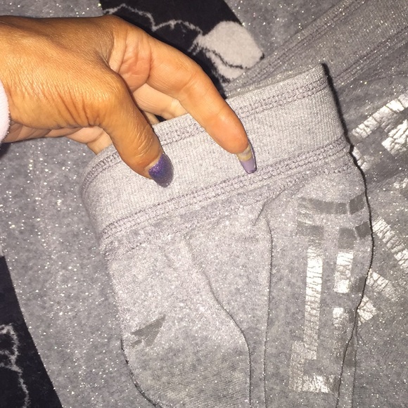 SOLD!! PINK VS Hoodie Lounge Suit🚨🚨🚨SOLD - Picture 7 of 8